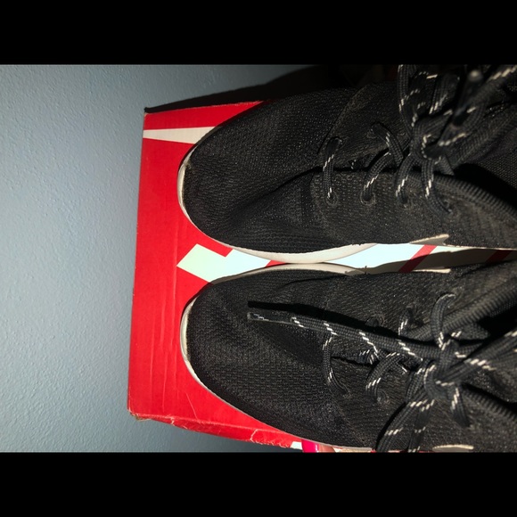 NIKE WOMENS ROSHE RUN - Picture 5 of 5